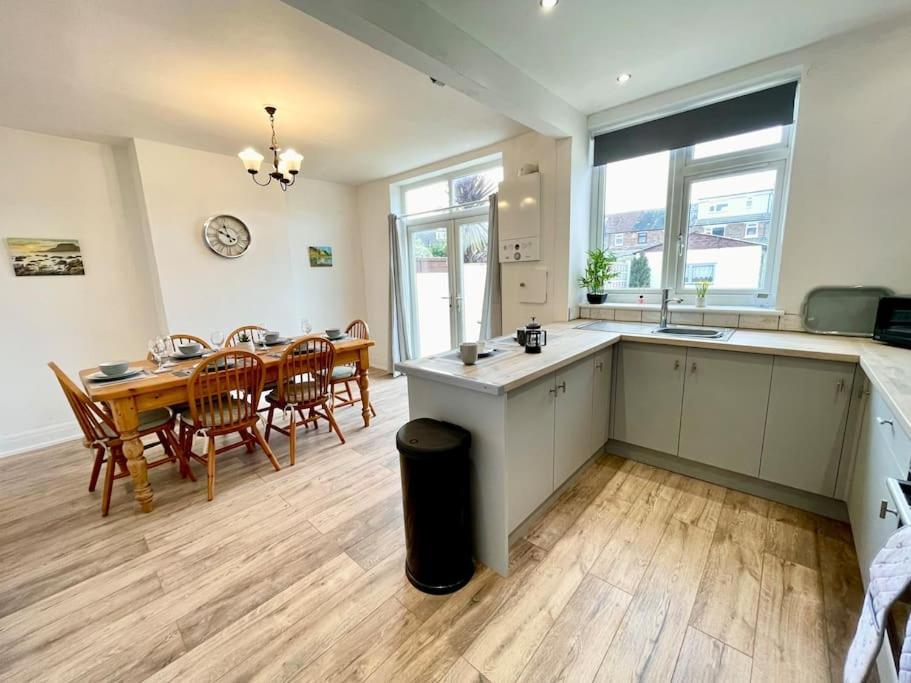 Portsmouth 3 Bedroom Getaway, Sleeps 6 Exterior foto